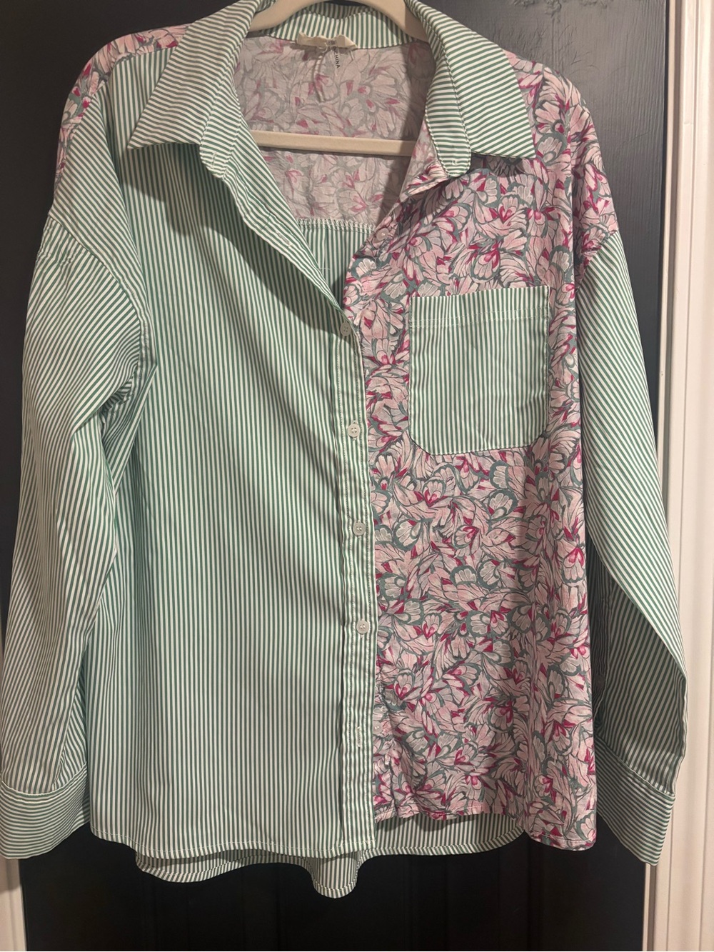 entro Green & Pink Mixed-Print Button Down Shirt